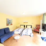 Apartmenthaus No. 11